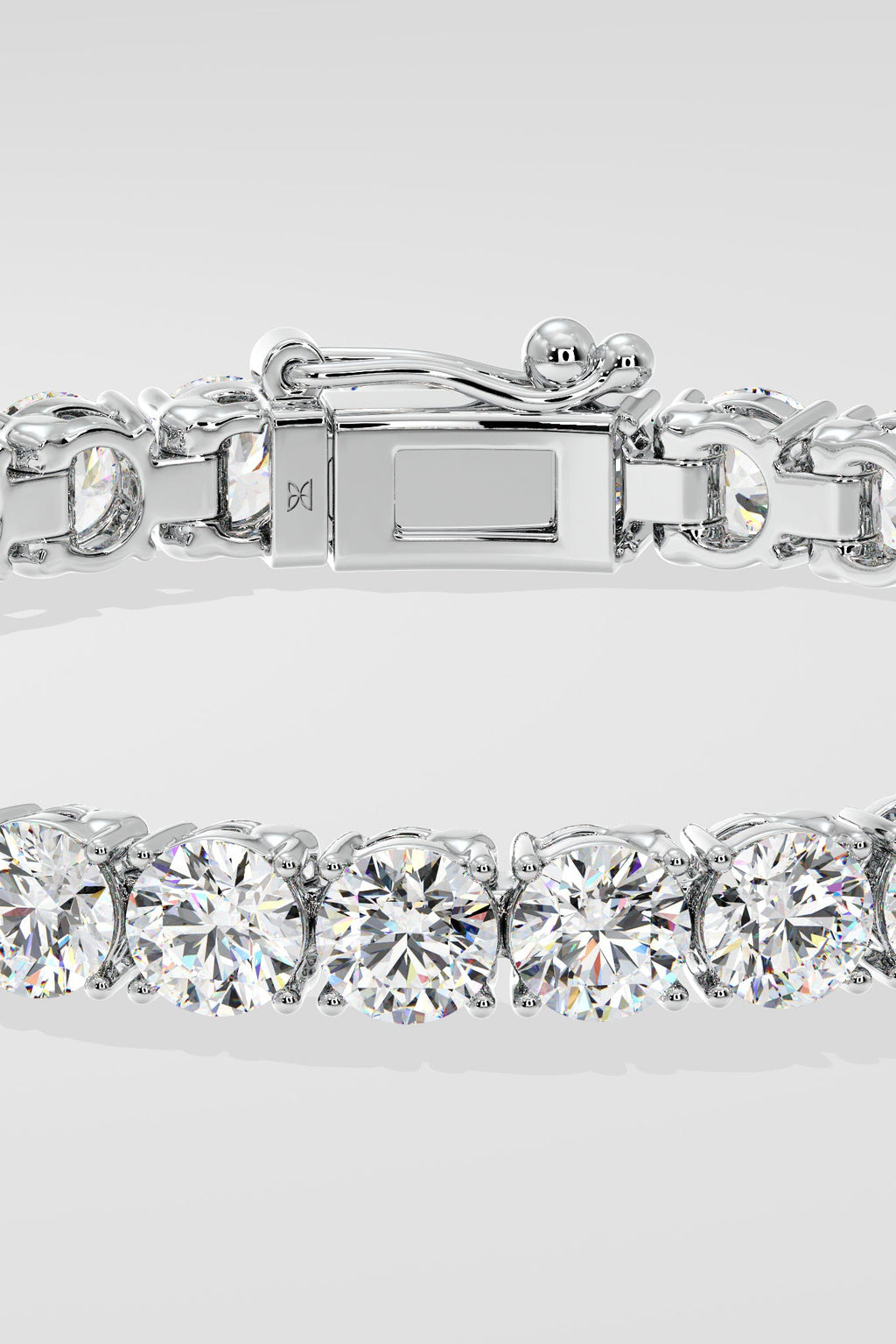 The .50 pointer Classic Round Bracelet