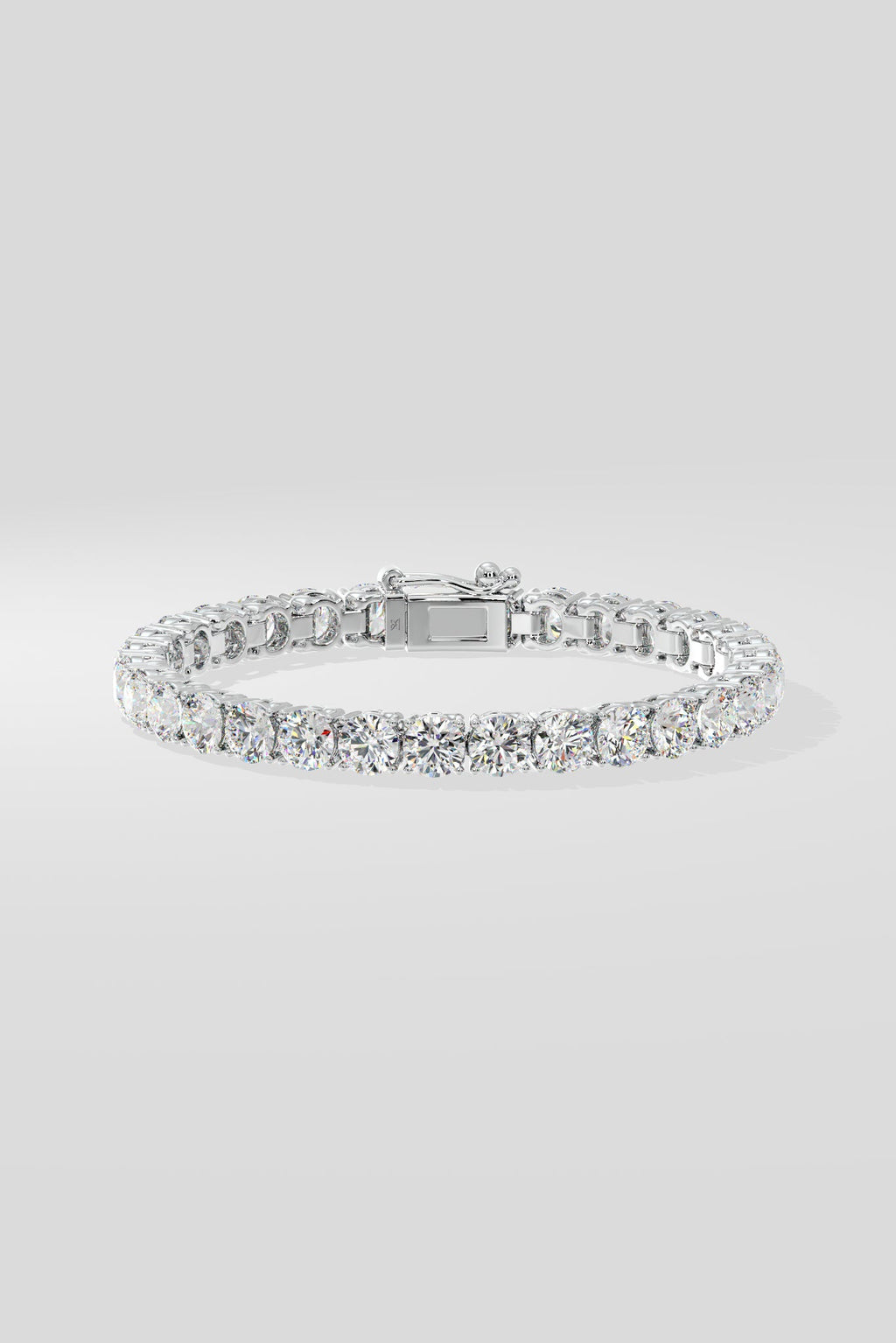 The .50 pointer Classic Round Bracelet