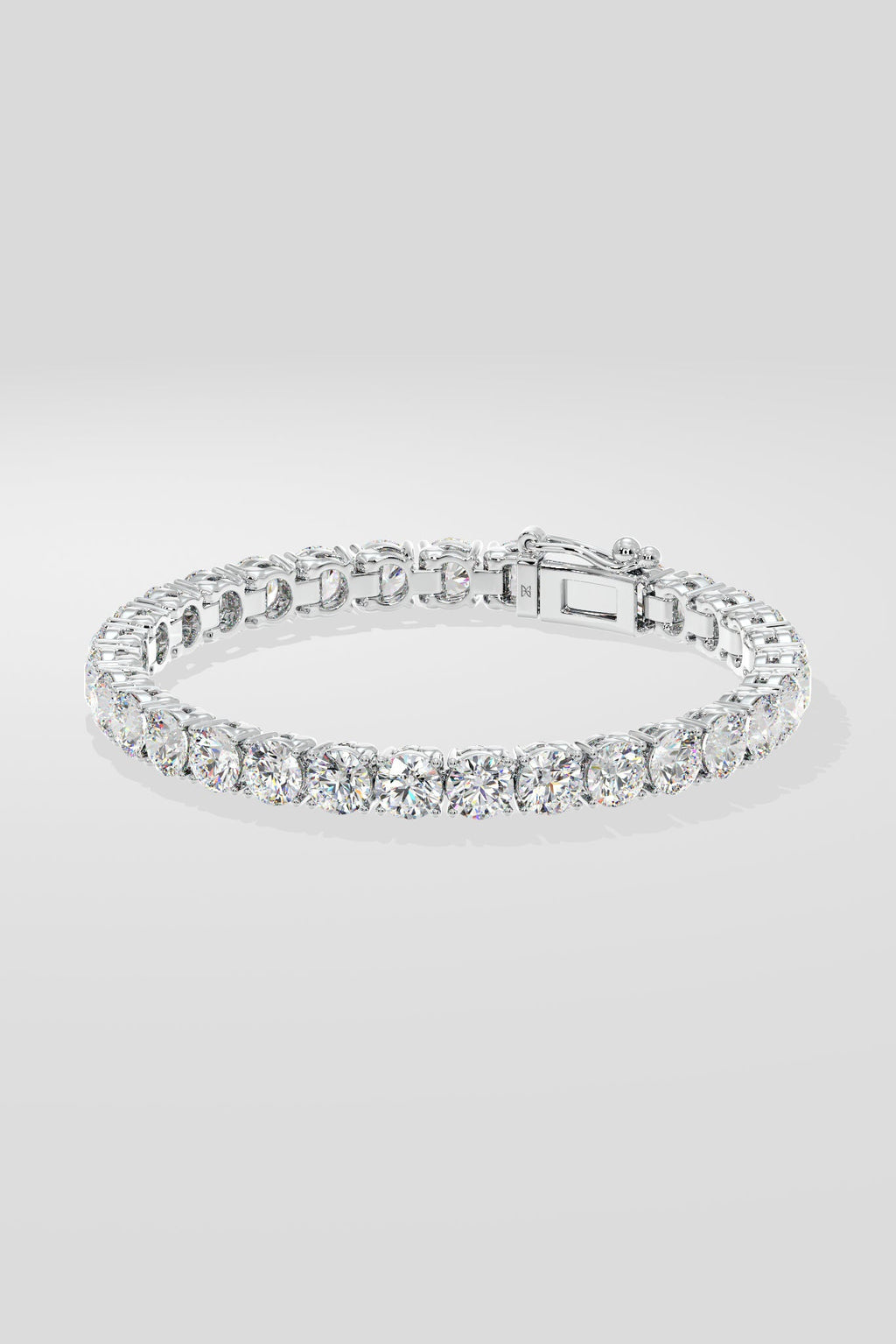 The .50 pointer Classic Round Bracelet