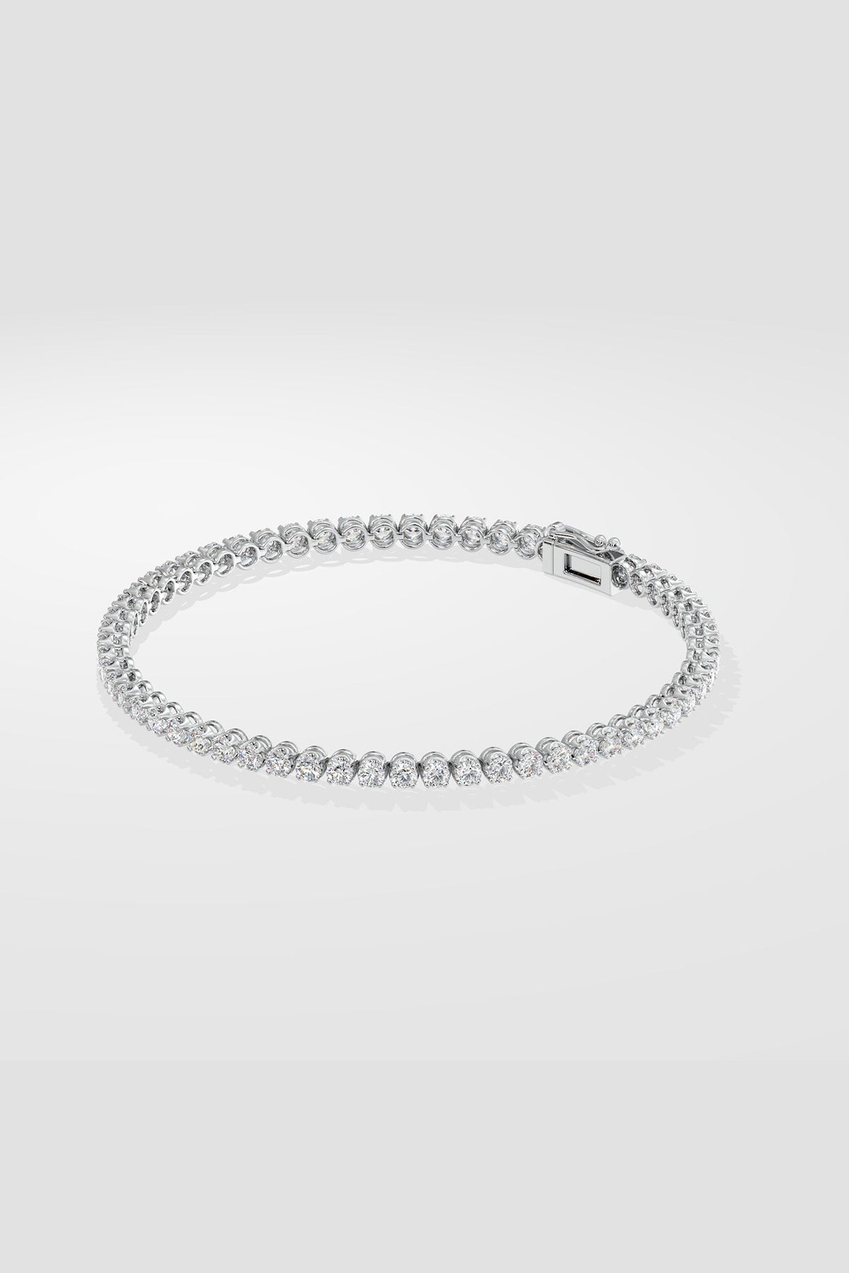 .05 Pointer Crown Tennis Bracelet